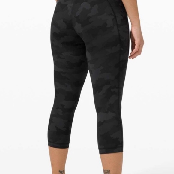 Lululemon camouflage high rise  Swift Speed HR 21” Tights Cropped pant… - Picture 6 of 16